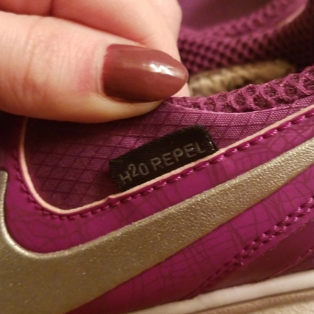 nike 97 gold and silver